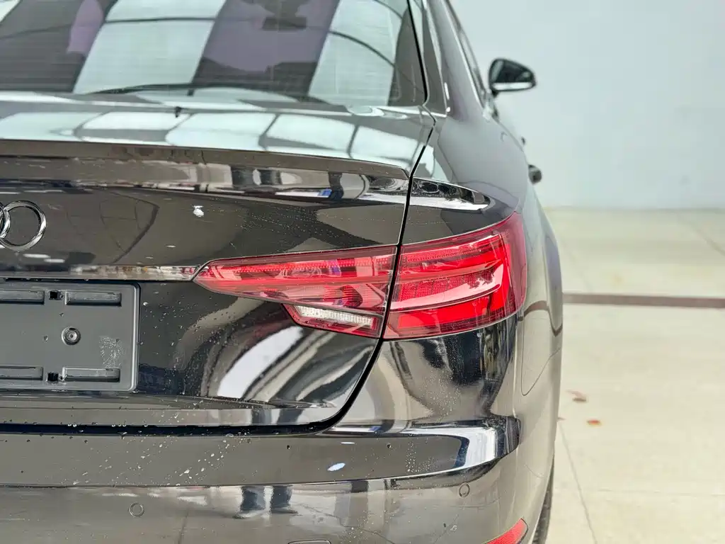 Audi S4 2019 — фото 21