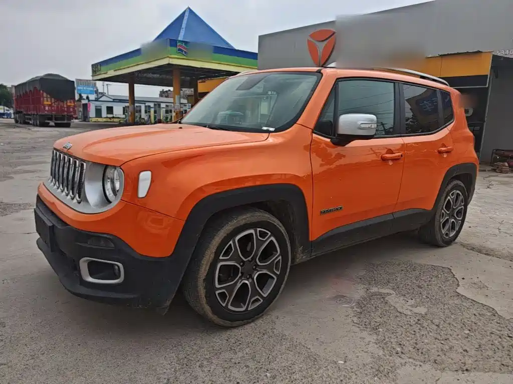 Jeep Renegade 2016 — фото 2