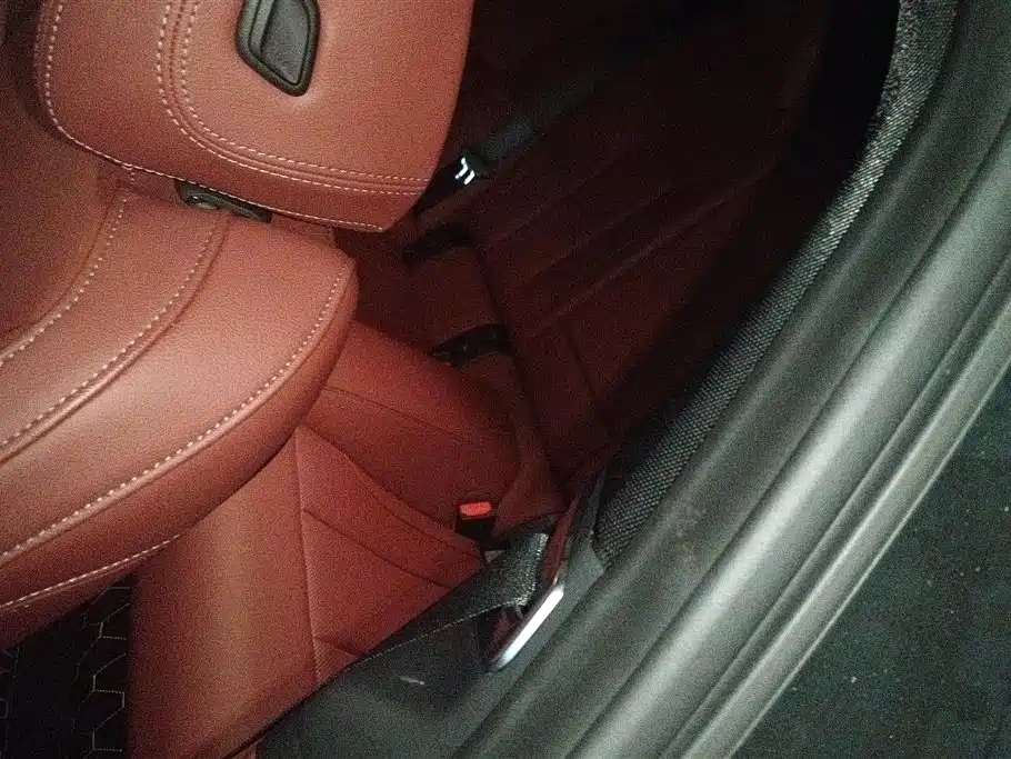 BMW 4 Series 2025 — фото 11