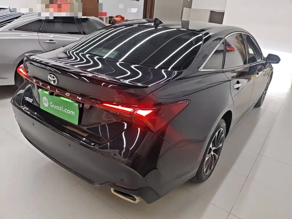Toyota Avalon 2022