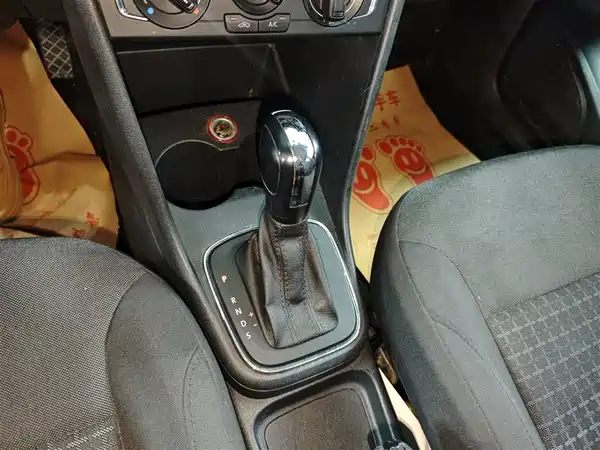 Volkswagen Polo 2014