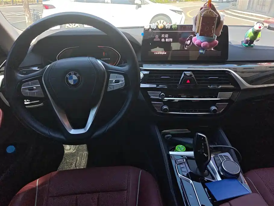 BMW 5 Series 2022 — фото 12