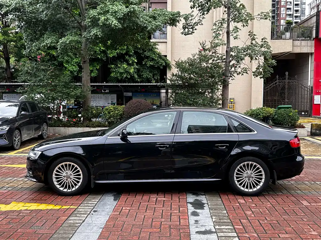 Audi A4L 2013