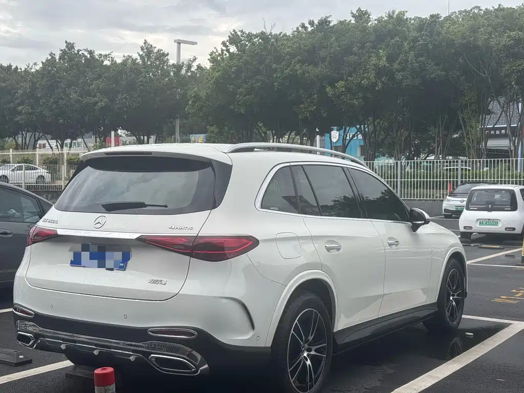 Mercedes-Benz GLC 2025