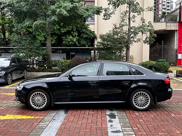 Audi A4L 2013