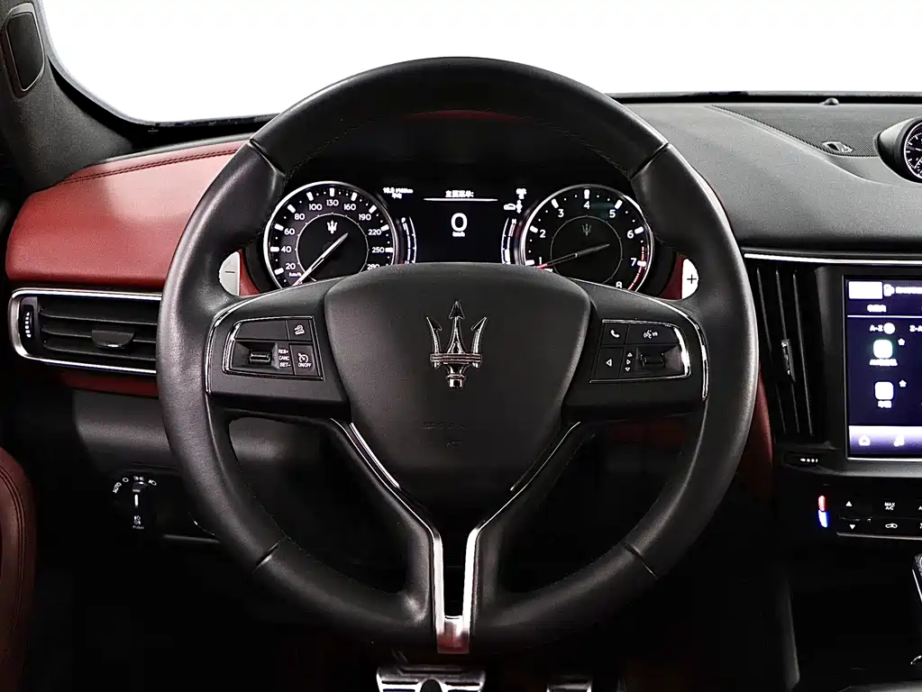 Maserati Levante 2023 — фото 10