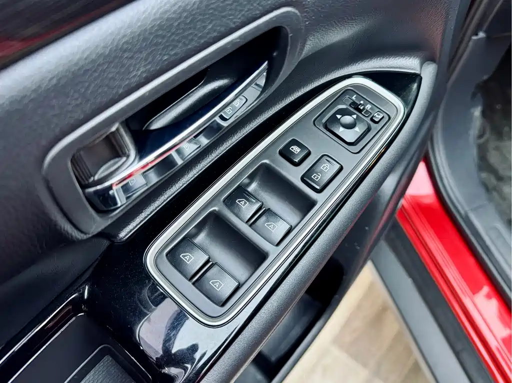 Mitsubishi Outlander 2020 — фото 11