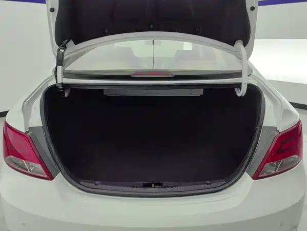 Hyundai Accent 2015