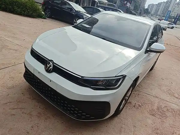 Volkswagen Lavida 2025