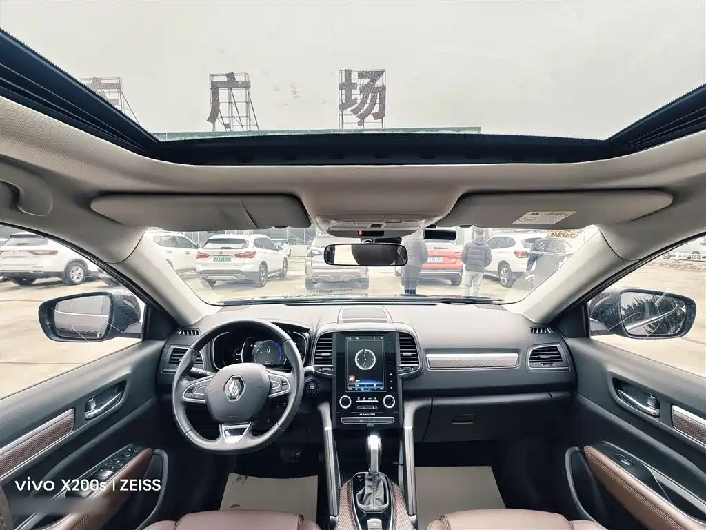 Renault Koleos 2018 — фото 13