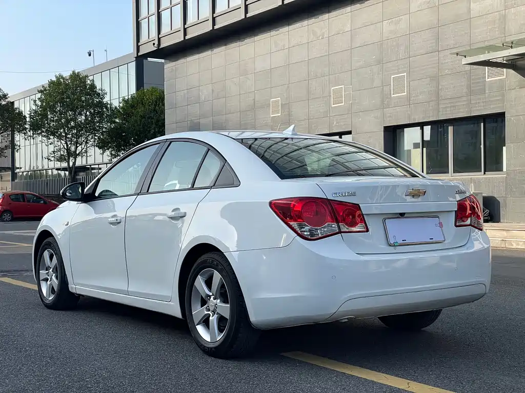 Chevrolet Cruze 2014 — фото 13