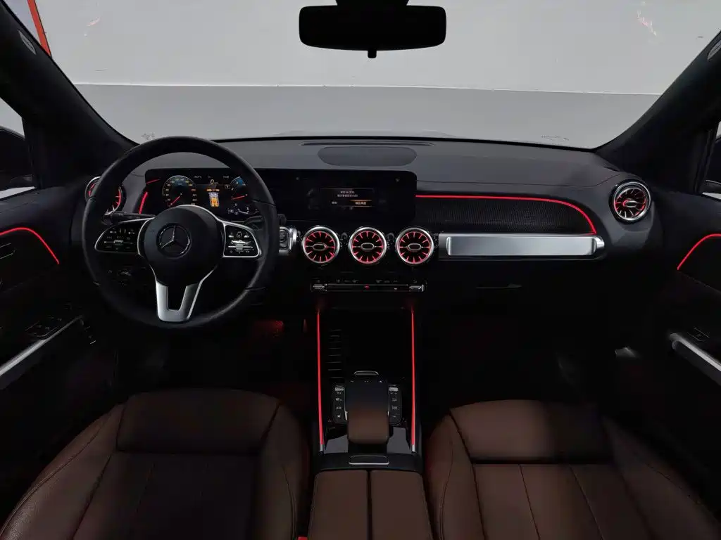 Mercedes-Benz GLB 2021