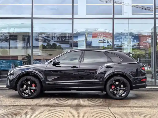 Bentley Bentayga 2023