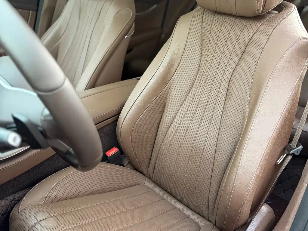 Mercedes-Benz E-Class 2020 — фото 14