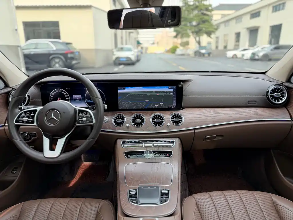 Mercedes-Benz E-Class 2020 — фото 7