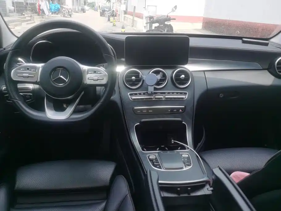 Mercedes-Benz C-Class 2020 — фото 12