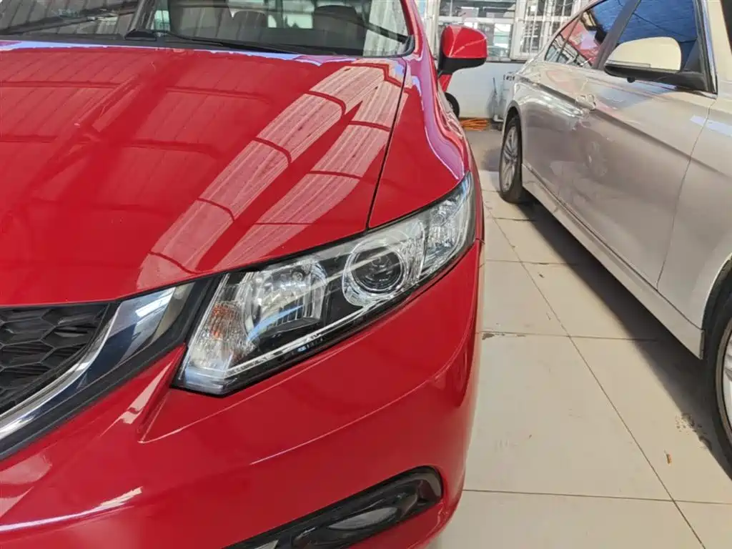 Honda Civic 2015 — фото 24
