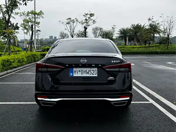 Nissan Teana 2022