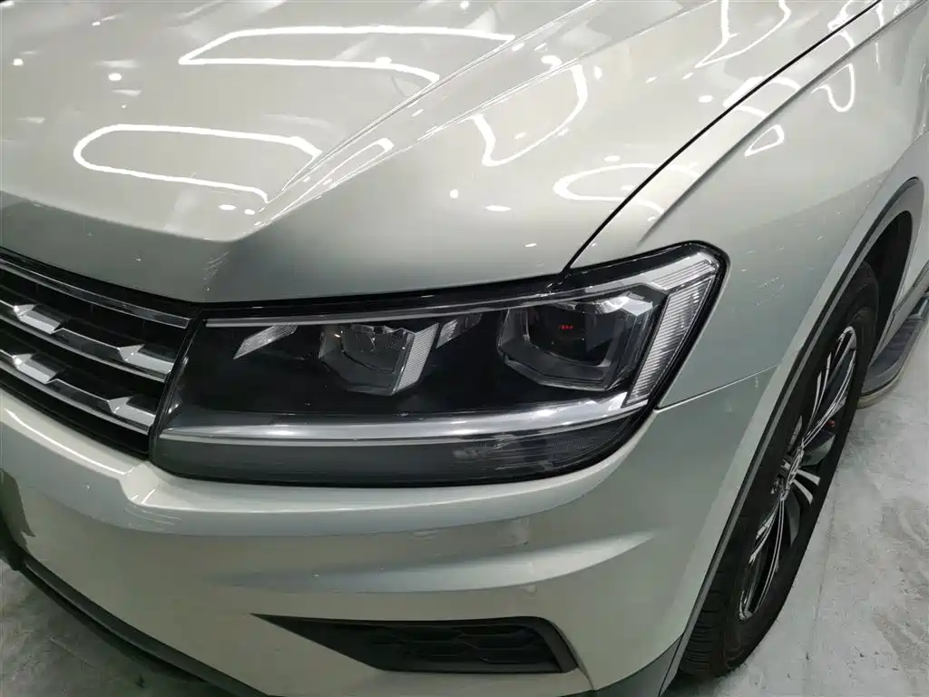 Volkswagen Tiguan L 2021 — фото 20