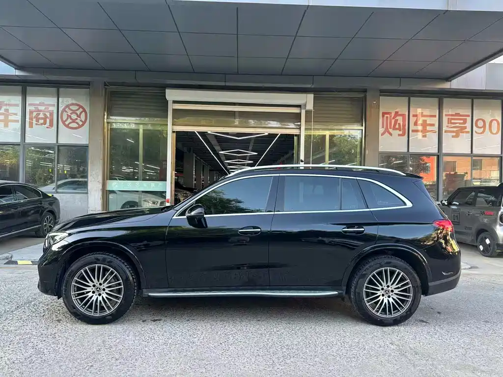Mercedes-Benz GLC 2023 — фото 3
