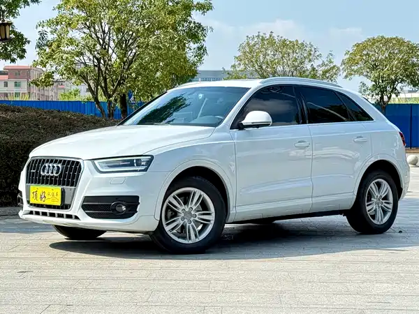 Audi Q3 2015