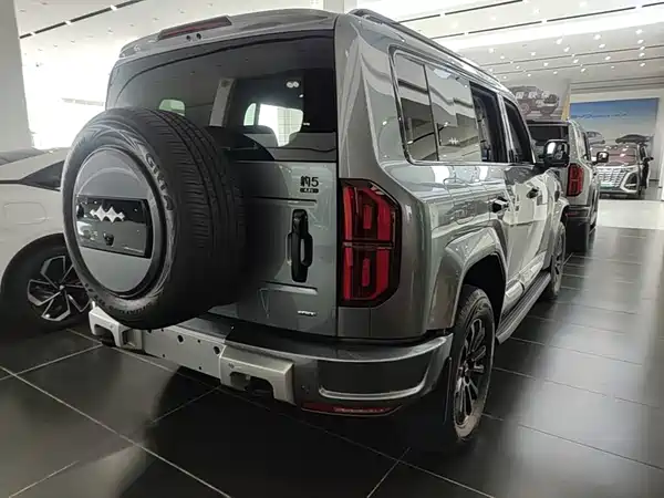 Fangchengbao Leopard 5 2025
