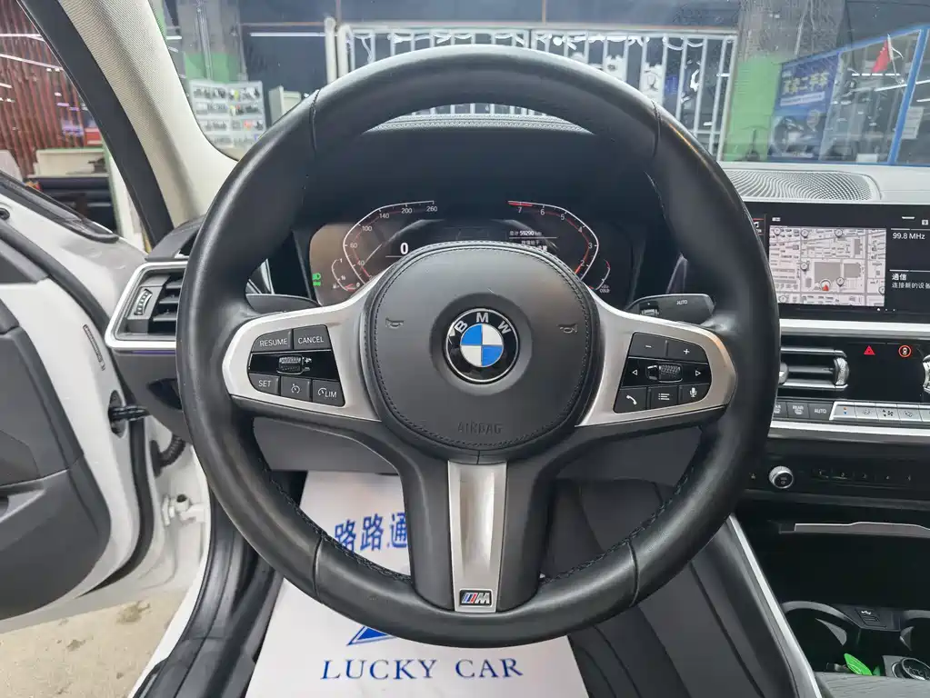 BMW 3 Series 2022 — фото 10