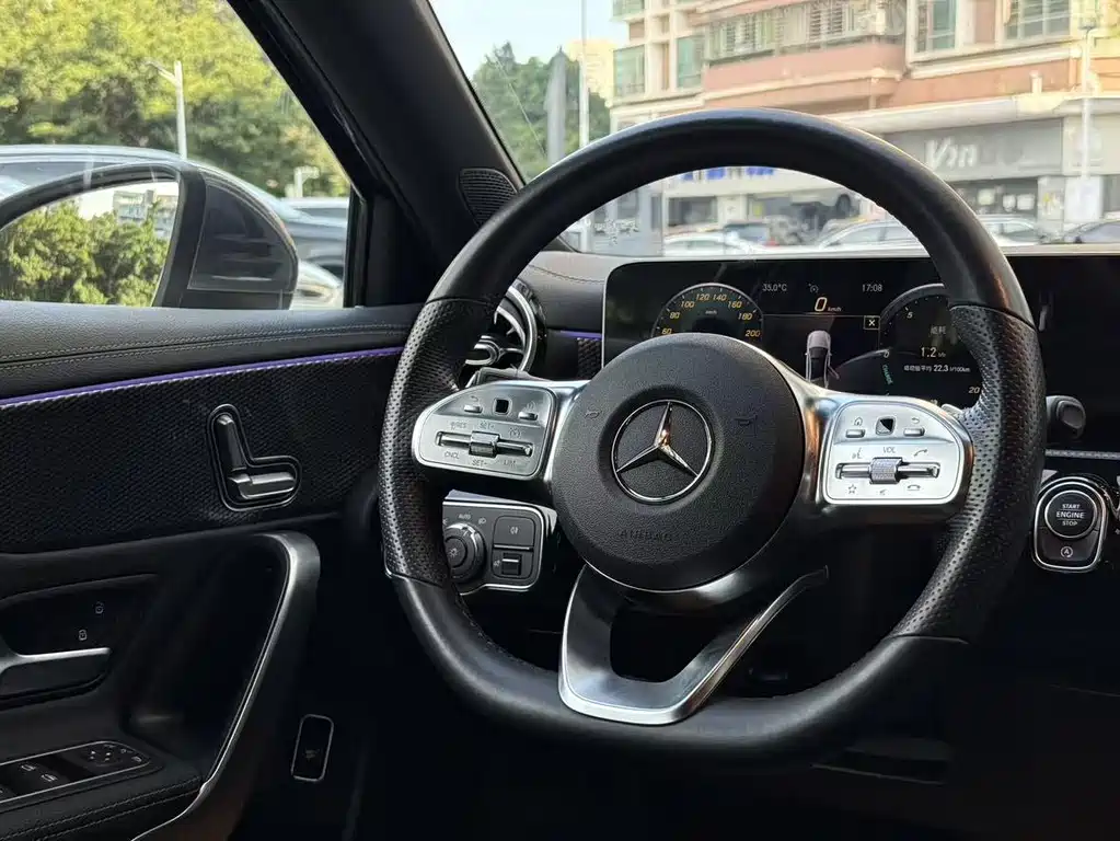 Mercedes-Benz A-Class 2020 — фото 9