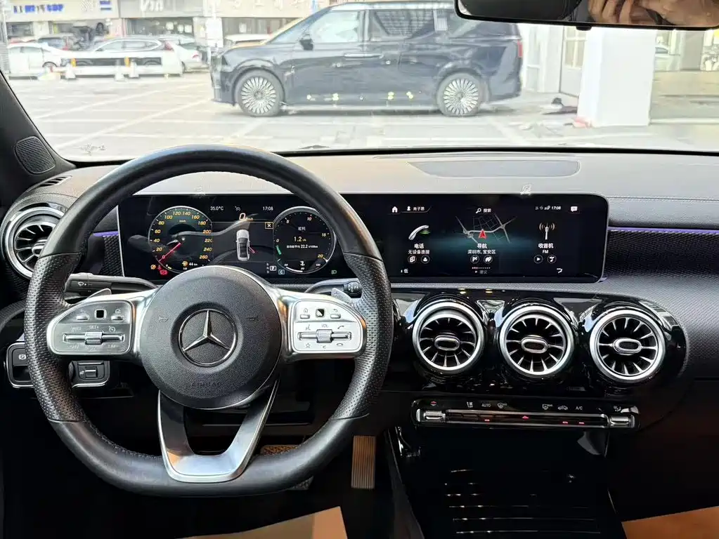 Mercedes-Benz A-Class 2020 — фото 11