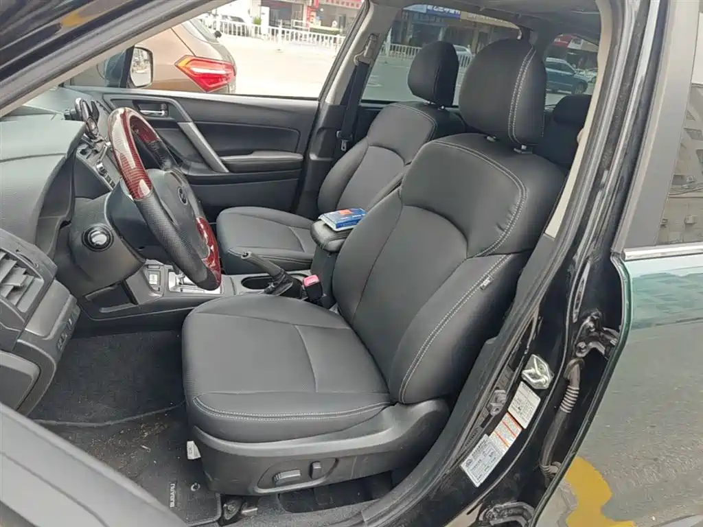 Subaru Forester 2014 — фото 15