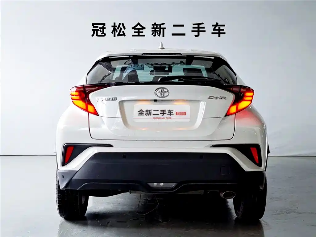 Toyota C-HR 2023 — фото 5