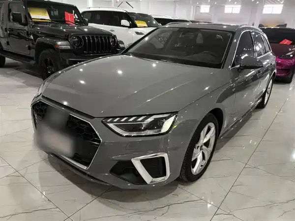 Audi A4 2021