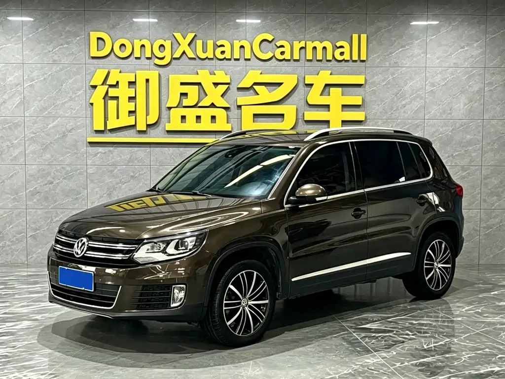 Volkswagen Tiguan 2013 — фото 1