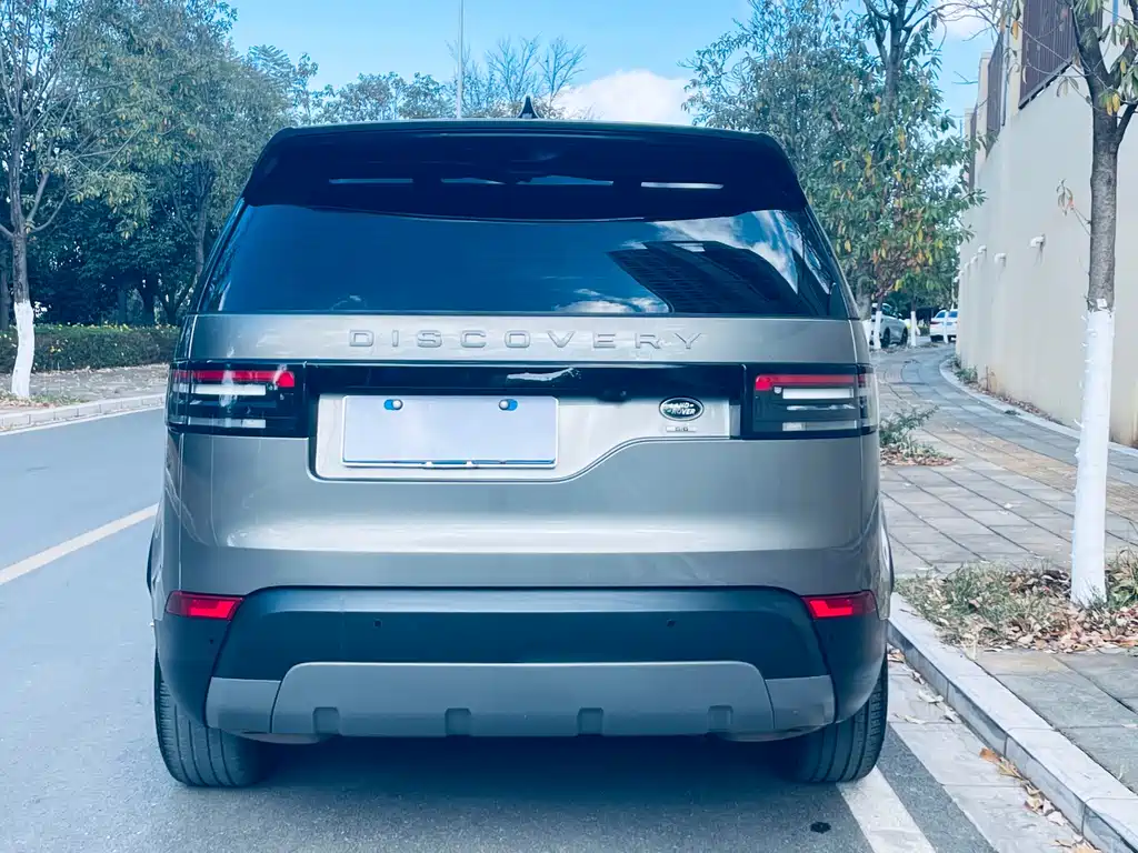 Land Rover Discovery 2020 — фото 9
