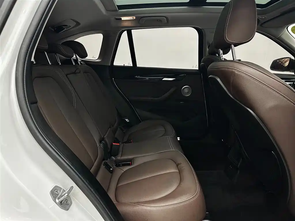 BMW X1 2022 — фото 15