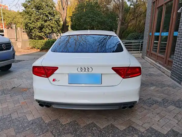 Audi S7 2013