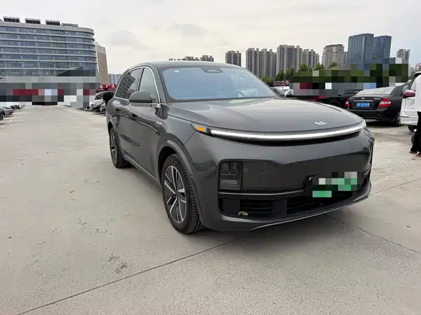 Li Auto L8 2024