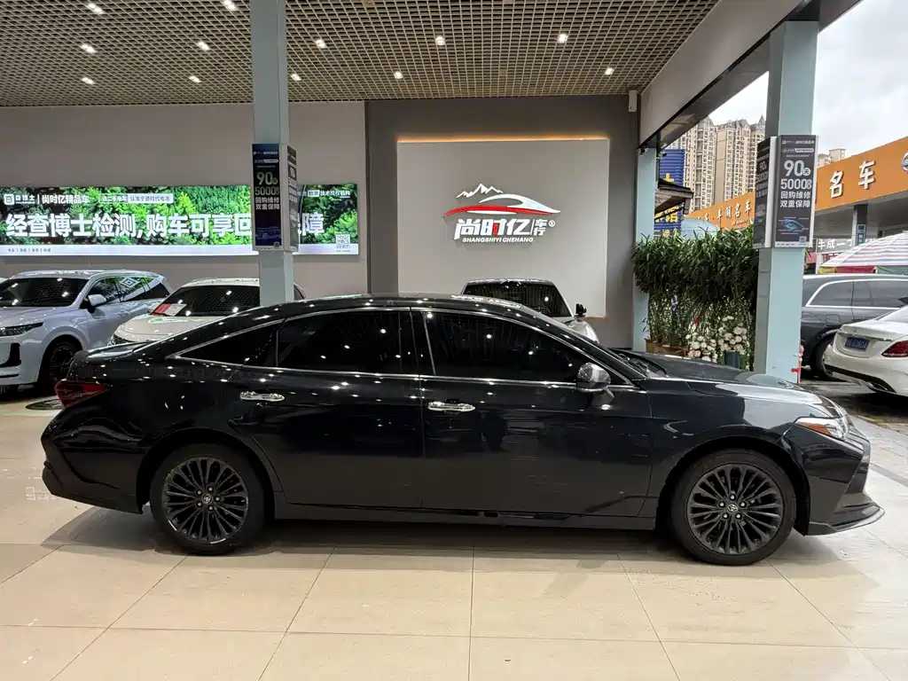 Toyota Avalon 2022