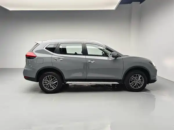 Nissan X-Trail 2025
