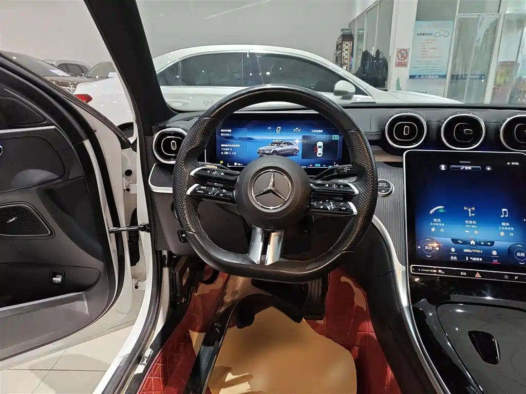 Mercedes-Benz C-Class 2022 — фото 11