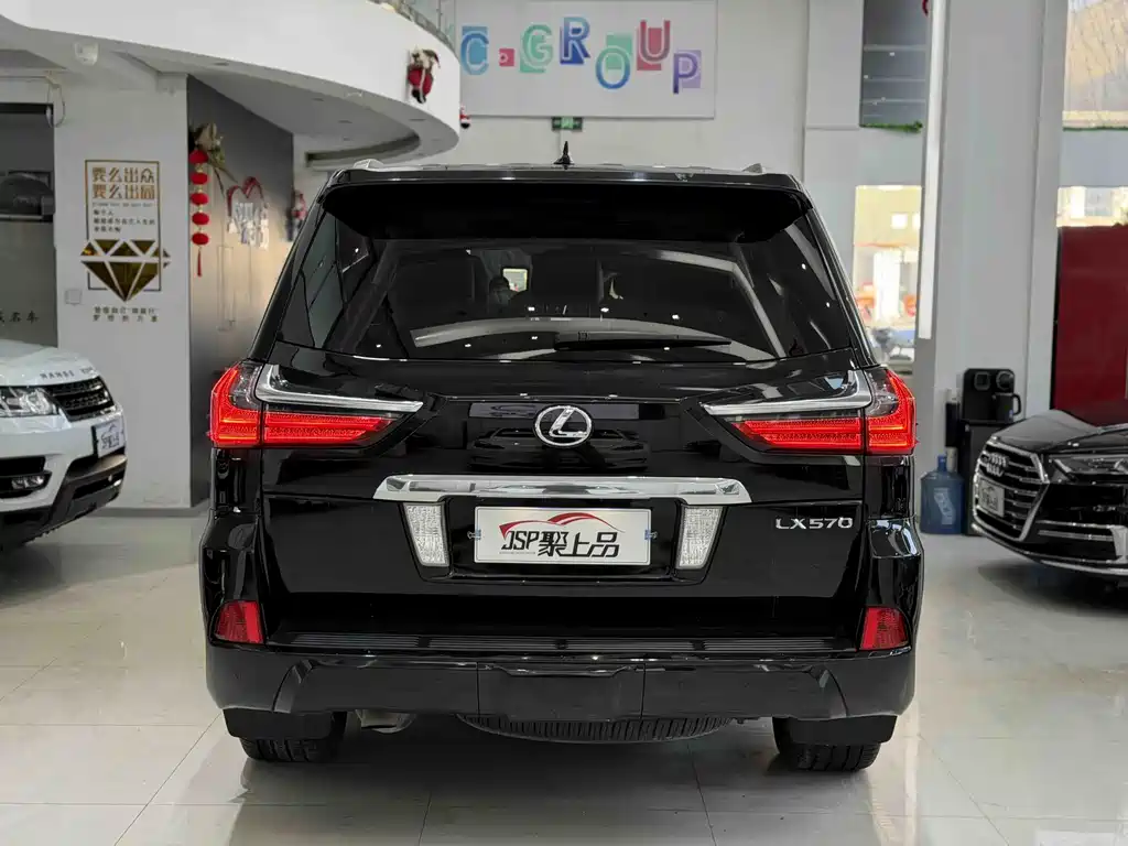 Lexus LX 2017 — фото 20