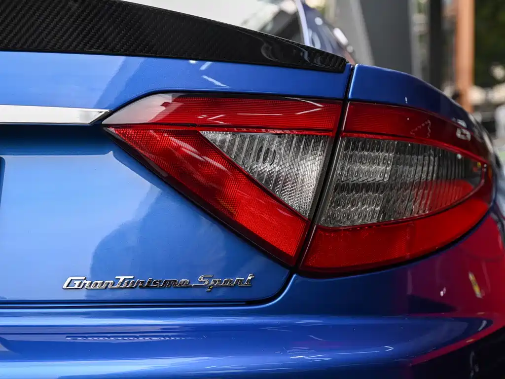 Maserati GranTurismo 2017 — фото 15