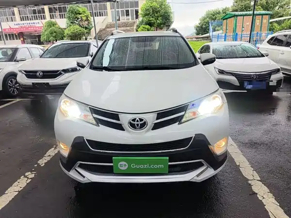 Toyota RAV4 2015