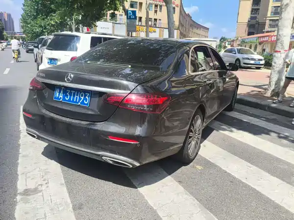 Mercedes-Benz E-Class 2023