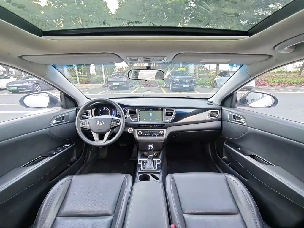 Hyundai Mistra 2015 — фото 14