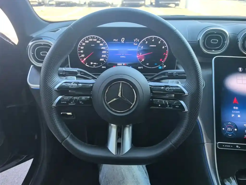 Mercedes-Benz C-Class 2022 — фото 11