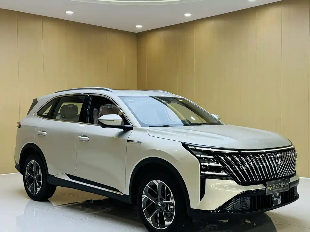 Changan CS75PLUS 2026 — фото 3