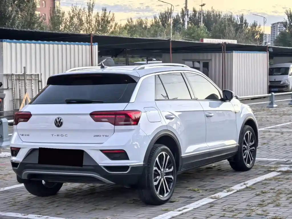 Volkswagen T-Roc 2022 — фото 8