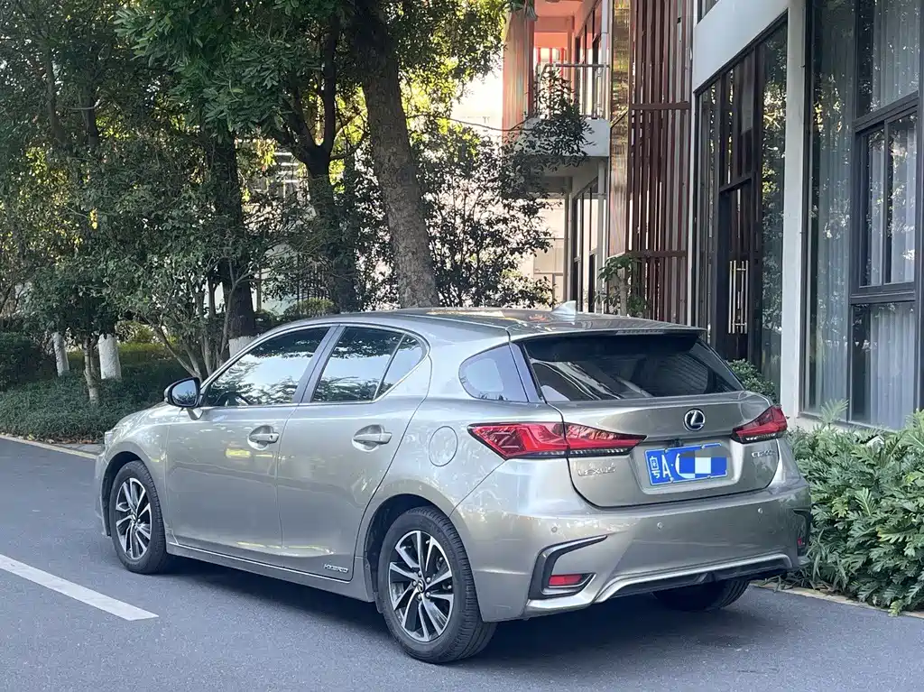 Lexus CT 2021 — фото 4