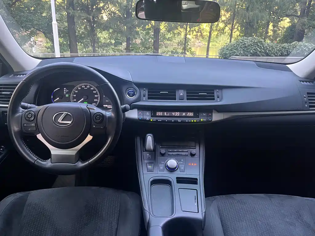Lexus CT 2021 — фото 18